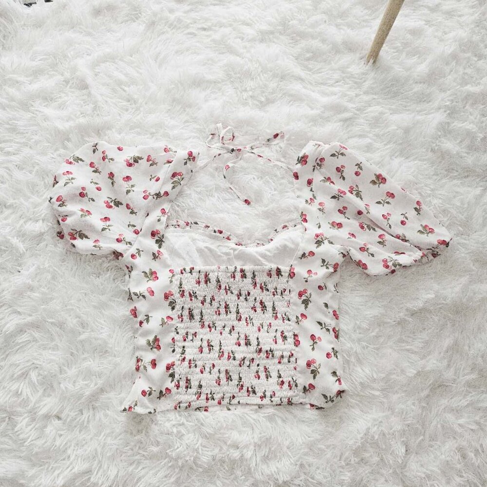 Abercrombie & Fitch Square Neck Puff Sleeve Top Cherry Print Size XS - Picture 3 of 4